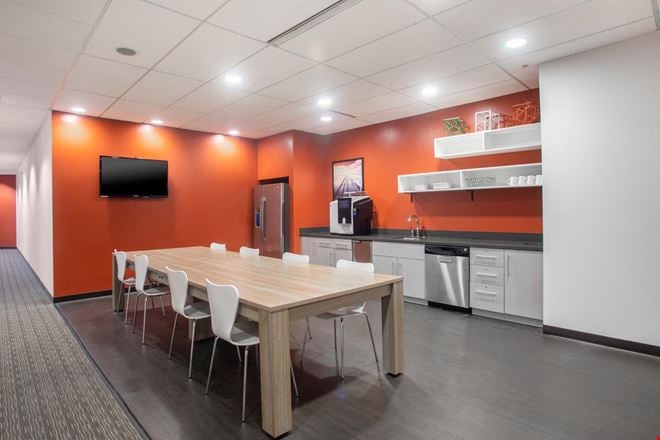 Preview this Crosswoods  Coworking space for Rent in Columbus