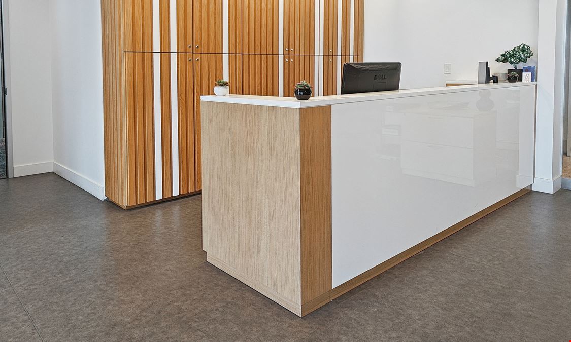 Regus - Eaton Centre
