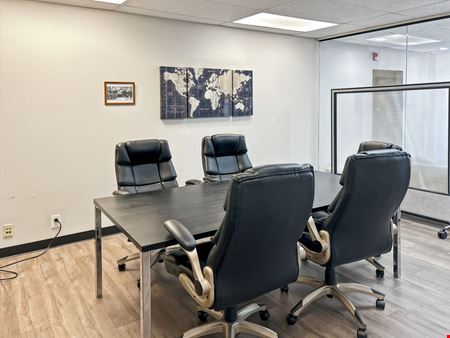 Preview this Regus - Waterford - Pontiac Lake Rd Coworking space for Rent in Waterford