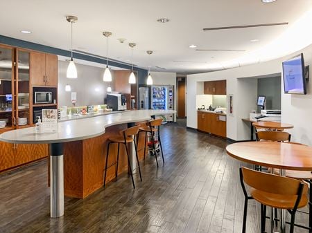 Preview this Regus - One Lincoln Centre Coworking space for Rent in Oakbrook Terrace