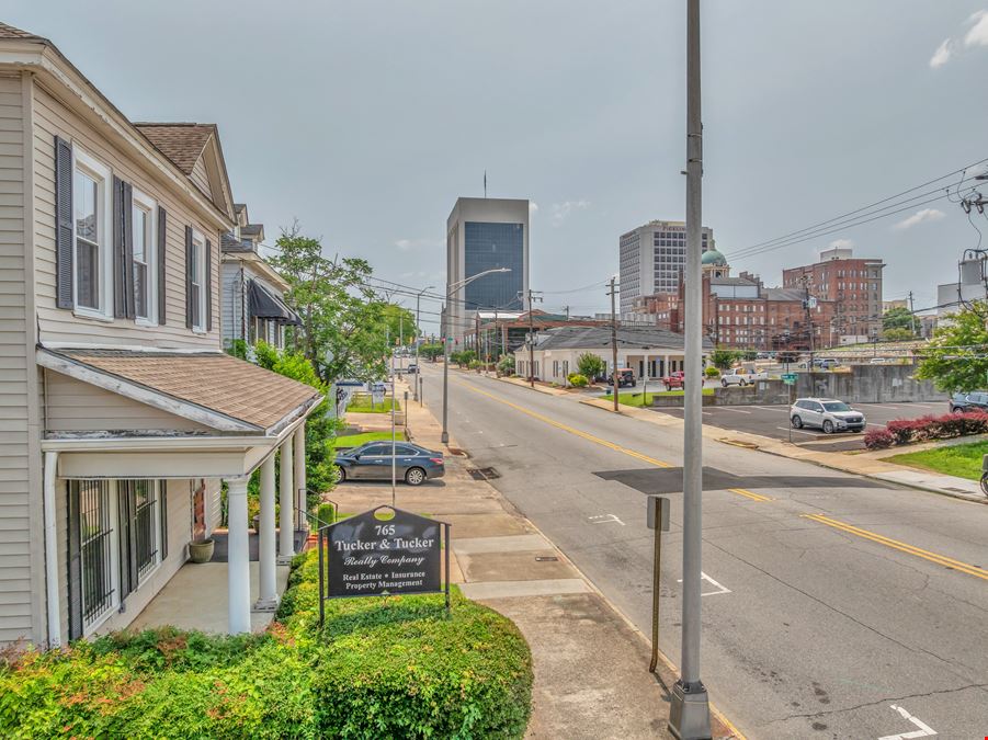 Tucker CoWorking - 765 Walnut Street
