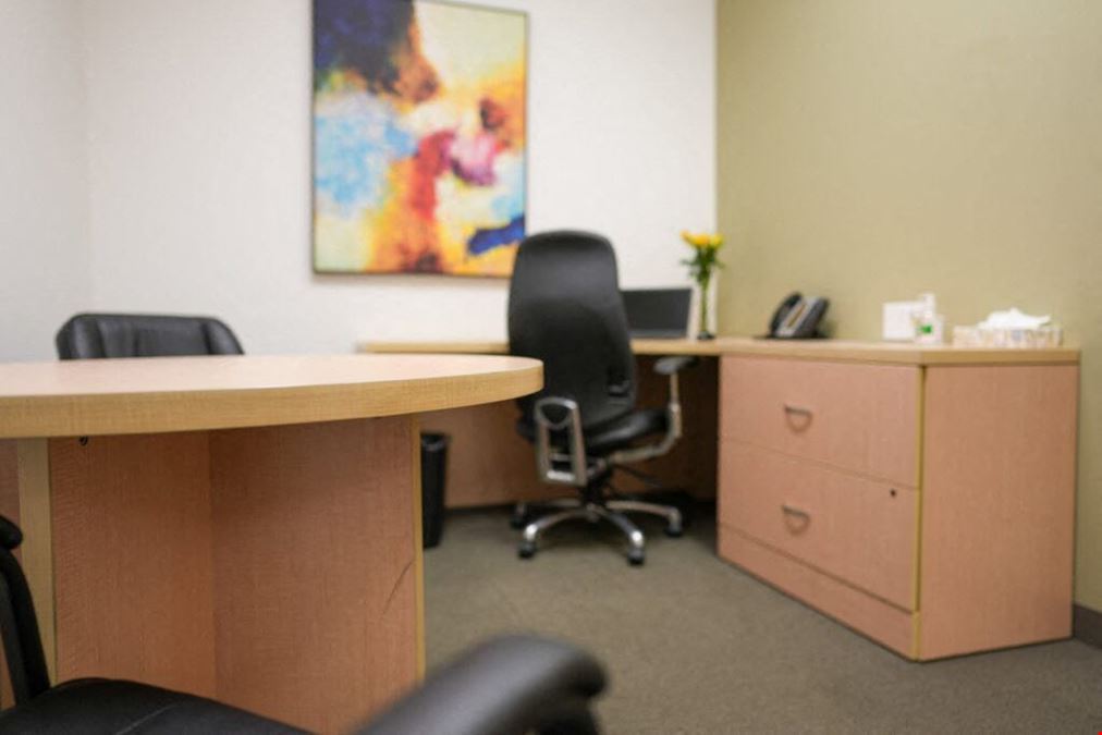 Intelligent Office (Oakville) - 2275 Upper Middle Road East