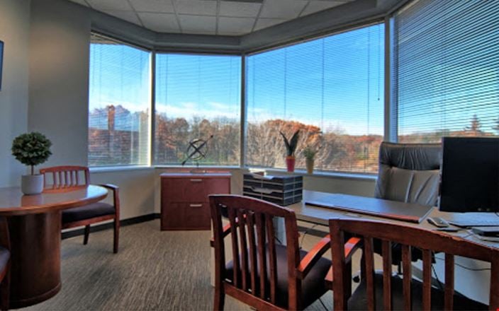 Preview this Intelligent Office (MI/MN) - Intelligent Office - Bloomington Coworking space for Rent in Bloomington