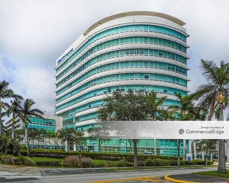 Preview this OfficeOne Coworking space for Rent in Aventura