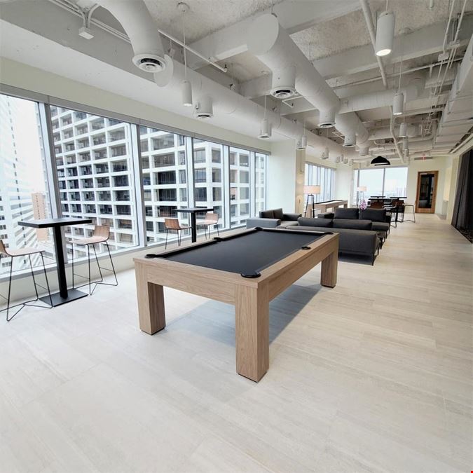 Lucid Private Offices - Downtown Houston Main Street