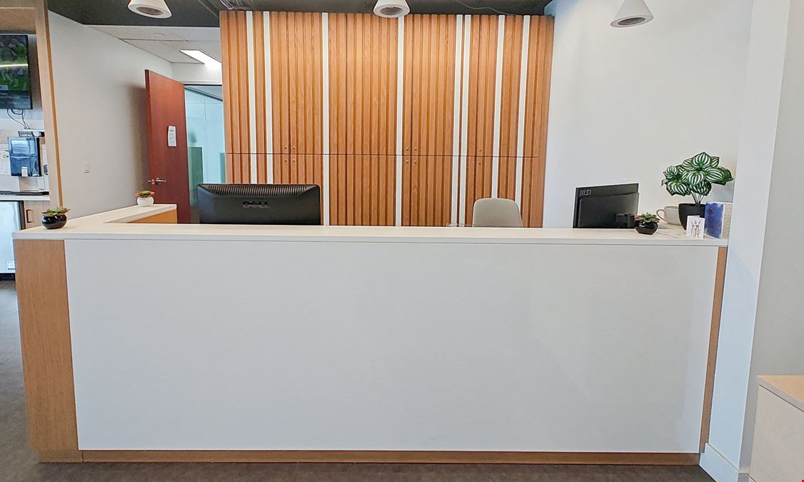 Regus - Eaton Centre