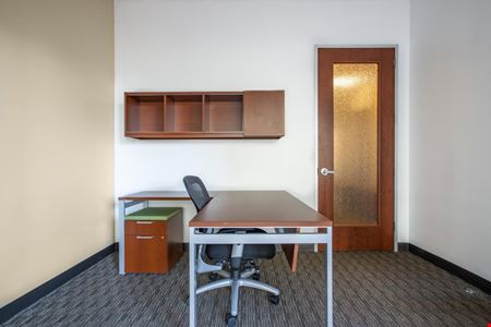 Preview this Regus - Main Street Coworking space for Rent in Columbia