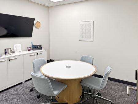Preview this Regus - Lisle - Corporate Lakes 1 Coworking space for Rent in Lisle