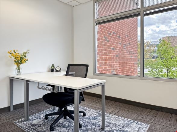 Preview this Regus - Minnetonka - County Road Coworking space for Rent in Minnetonka