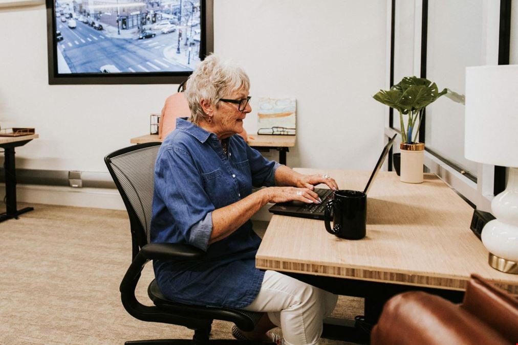Desk Chair LLC - Desk Chair Loveland