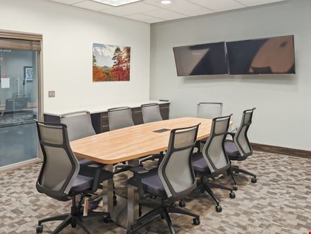 Preview this Regus - Omaha - S 72nd St Coworking space for Rent in Omaha