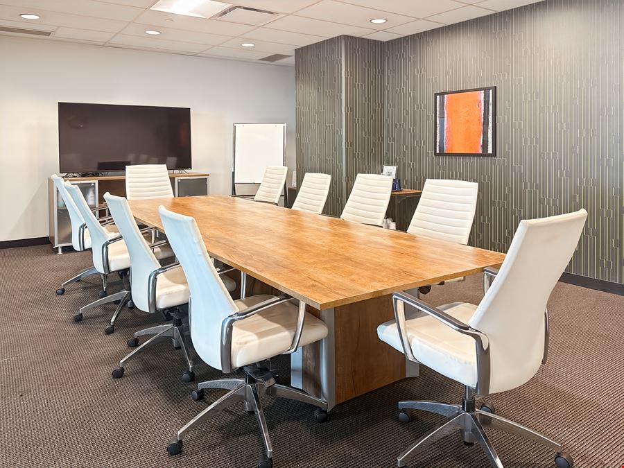 Regus - Burnaby - Solo District