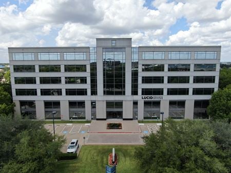 Preview this Lucid Private Offices - Lucid Private Office Sugar Land Coworking space for Rent in Sugar Land