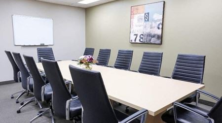 Preview this Intelligent Office (Toronto) - Intelligent Office - Yonge Eglinton Centre Coworking space for Rent in Toronto
