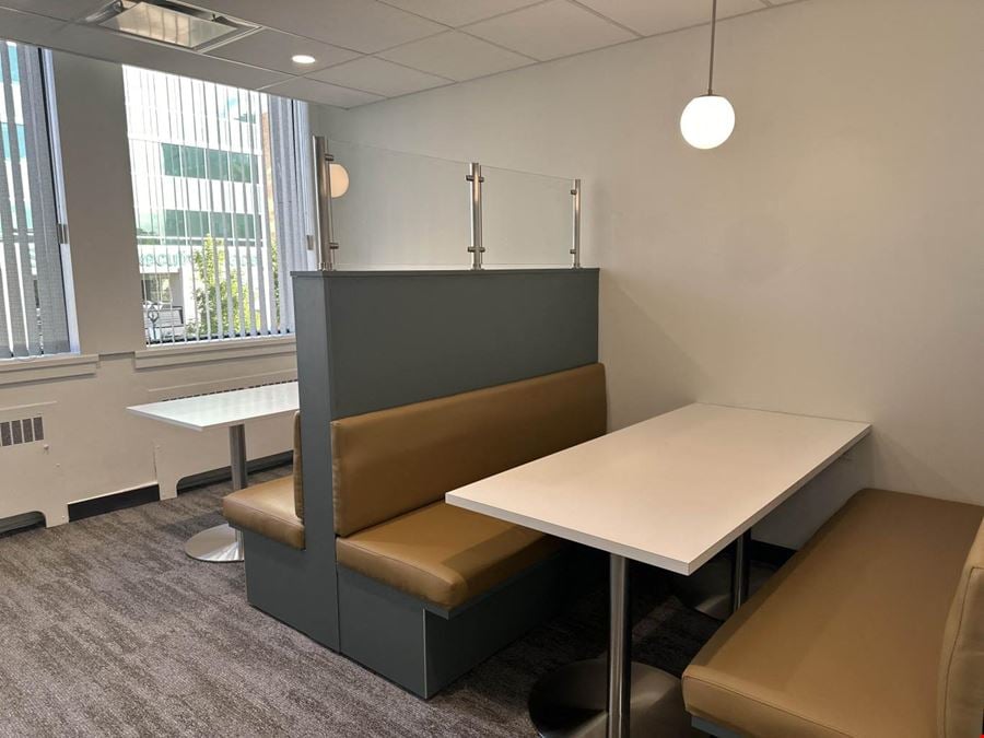 Regus - Red Deer - 50 Street