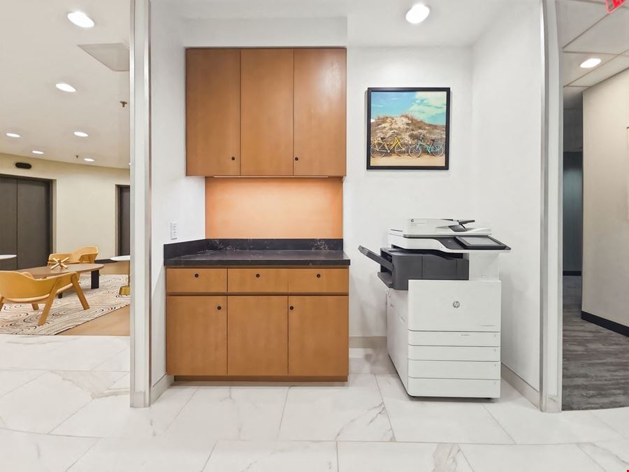 Regus - Dallas Downtown - Highland Park Place