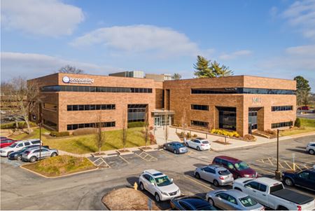 Preview this Office Evolution - Creve Coeur Coworking space for Rent in Creve Coeur