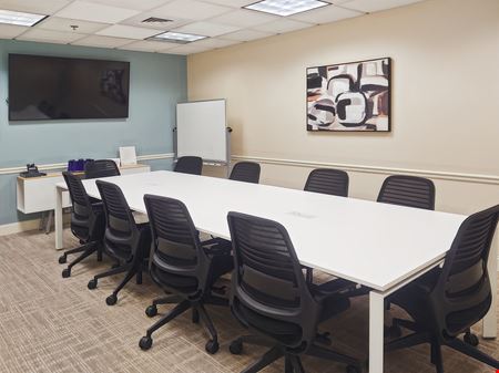 Preview this Regus - Savannah - 22 Bull St Coworking space for Rent in Savannah