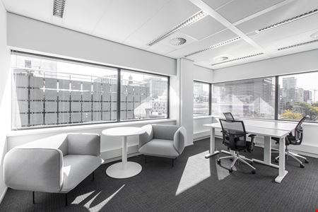 Preview this Regus - Indianapolis - E Washington Street Coworking space for Rent in Indianapolis
