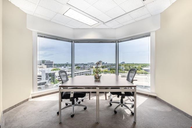 Preview this MN, Bloomington - Normandale Lake Coworking space for Rent in Bloomington