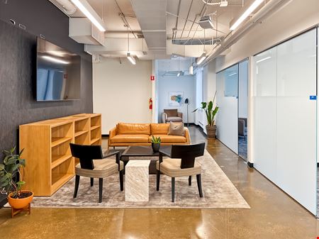 Preview this HQ - Chicago - E Huron St Coworking space for Rent in Chicago