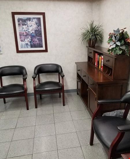 Preview this Birdneck Office Suites - Club Forest Birdneck Suites Coworking space for Rent in Virginia Beach