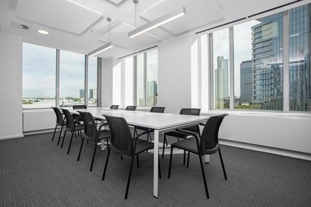 Preview this Regus - Rockford - E State St Coworking space for Rent in Rockford