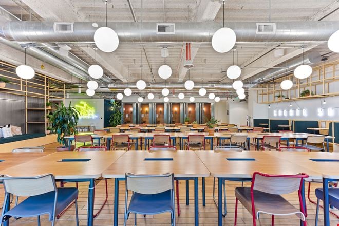 Preview this WeWork - 1111 Broadway Coworking space for Rent in Oakland