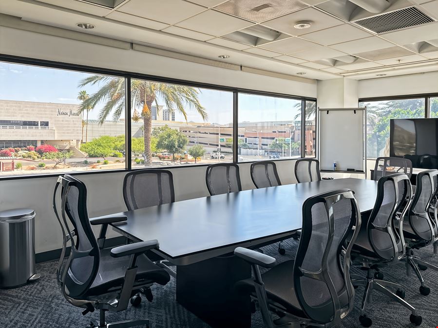 Regus - Scottsdale - Camelback Square