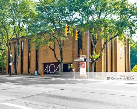 Preview this City Suites - Clintonville Coworking space for Rent in Columbus