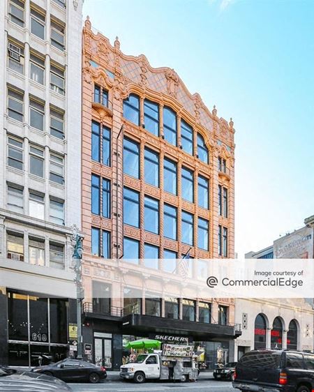 Preview this The Desmond Collective - 612 South Broadway Coworking space for Rent in Los Angeles