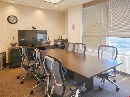 Preview this Regus - Fayetteville - Main Street Office Center Coworking space for Rent in Fayetteville