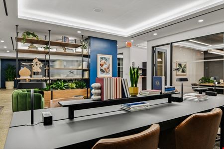 Preview this Industrious - 560 Lexington Avenue Coworking space for Rent in New York