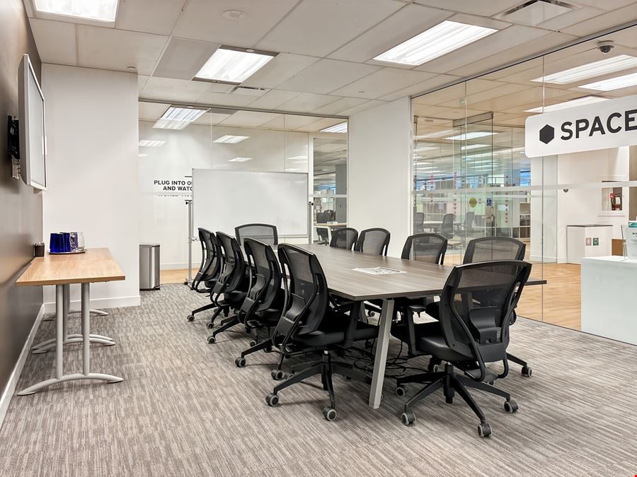 Spaces - Toronto - 325 Front Street West