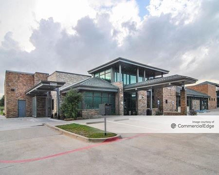Preview this Leezaspace LLC - Suite 302 Old Shepard Place Coworking space for Rent in Plano