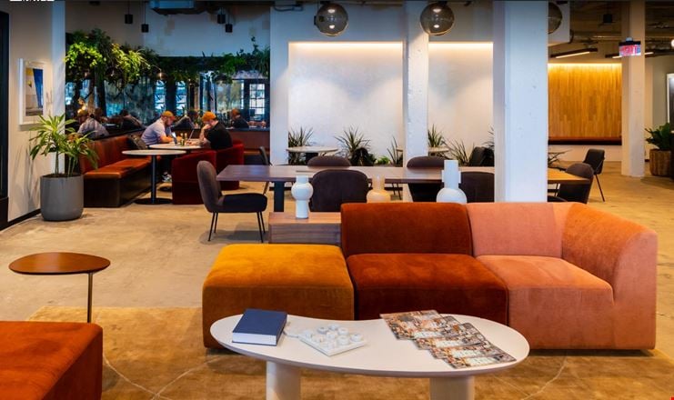 Preview this 560 Flex Coworking space for Rent in Nashville