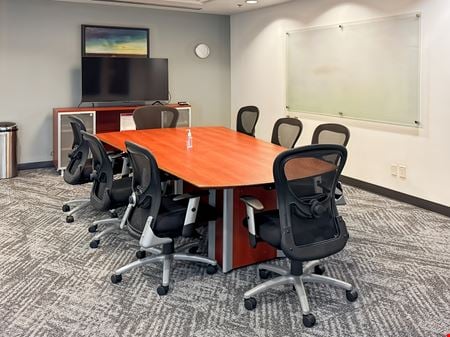 Preview this Regus - Ontario - One Lakeshore Coworking space for Rent in Ontario