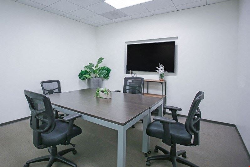 Premier Workspaces - KCN - Newport Beach Koll Center