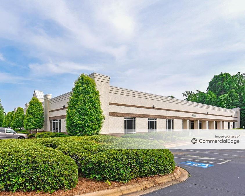 Business Quarters Lake Norman - Lake Norman