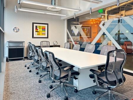 Preview this Regus - North Hollywood Lankershim Plaza Coworking space for Rent in Los Angeles