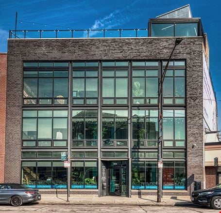 Preview this DeskLabs - Chicago Coworking space for Rent in Chicago