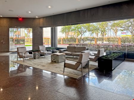 Preview this HQ - Houston - Southwest Freeway Coworking space for Rent in Houston