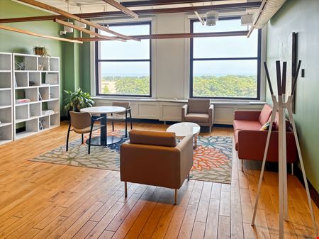Preview this Regus - Chicago - Hyde Park Coworking space for Rent in Chicago