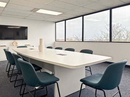Preview this Regus - West Des Moines - One Corporate Place Coworking space for Rent in West Des Moines