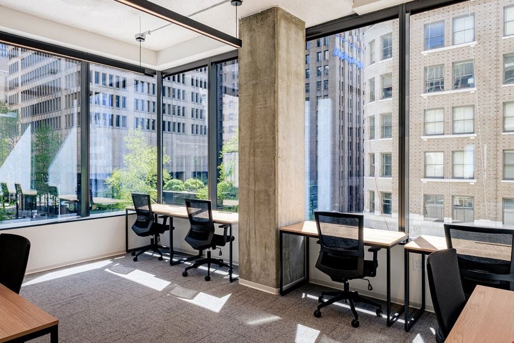 Industrious - 400U @ Rainier Square