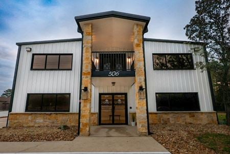 Preview this Magnolia Woods Office Suites and Meeting Space - Magnolia Coworking space for Rent in Magnolia