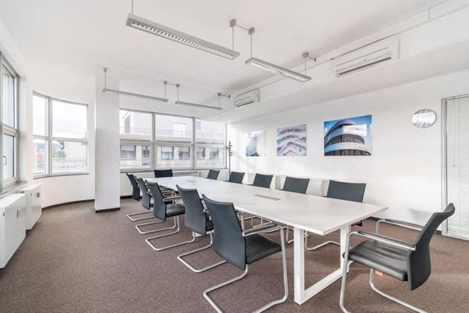 Preview this HQ - Hollywood - Harrison Street Coworking space for Rent in Hollywood