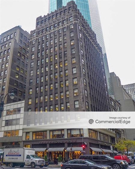 Preview this Firmvo - Midtown Coworking space for Rent in New York