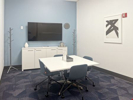 Preview this HQ - Orlando - Park Center Dr Coworking space for Rent in Orlando