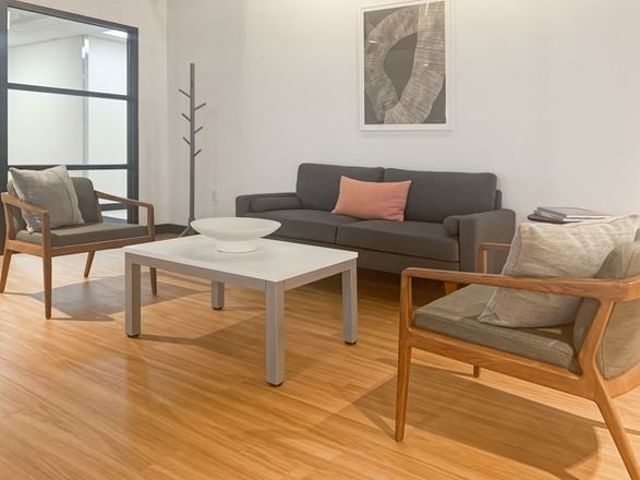 Preview this Columbus - 5th Ave Coworking space for Rent in Columbus